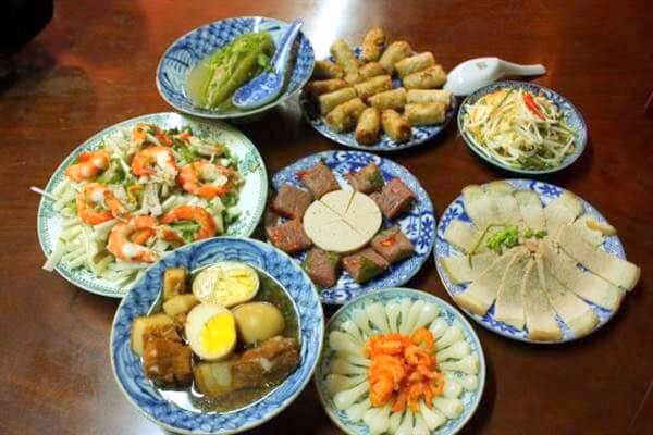 Điểm mặt 8 món ăn luôn luôn có mặt trên mâm cỗ của ngày tết cổ truyền Việt Nam.
