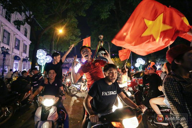 Những chiến binh quả cảm của đội tuyển U23 Việt Nam đã đả bại U23 Qatar để tiến thẳng vào chung kết U23 Châu Á.
