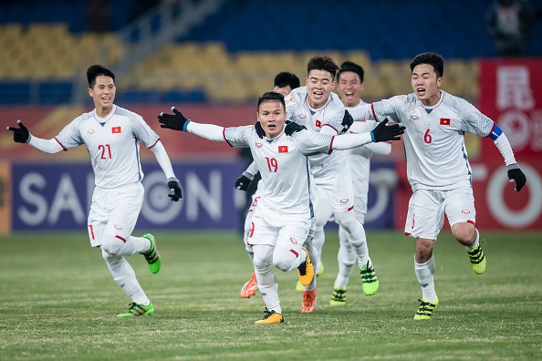Người dân cả nước như hòa làm một trong chiến thắng của U23 Việt Nam trước Quatar.
